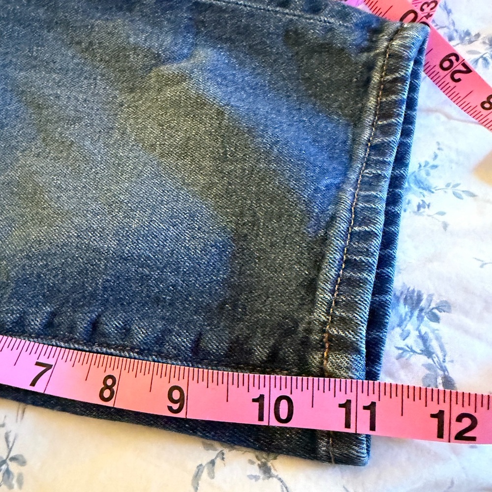 GAP ladies Dark Blue Denim Jean Shorts - Picture 4 of 5